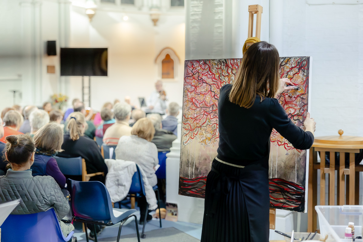 Laura Pearson-Clark Live Paints Steve Bingham's Four Seasons at St Luke's Cambridge