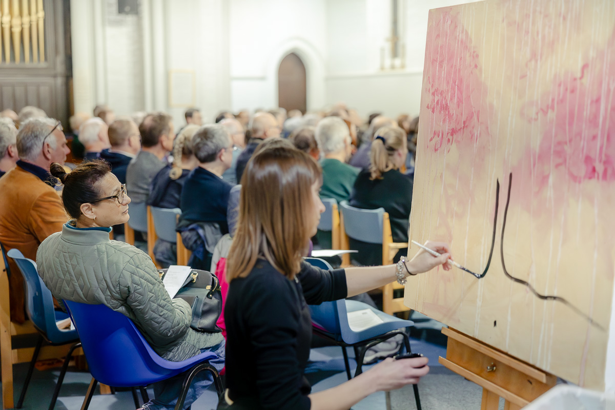 Laura Pearson-Clark Live Paints Steve Bingham's Four Seasons at St Luke's Cambridge