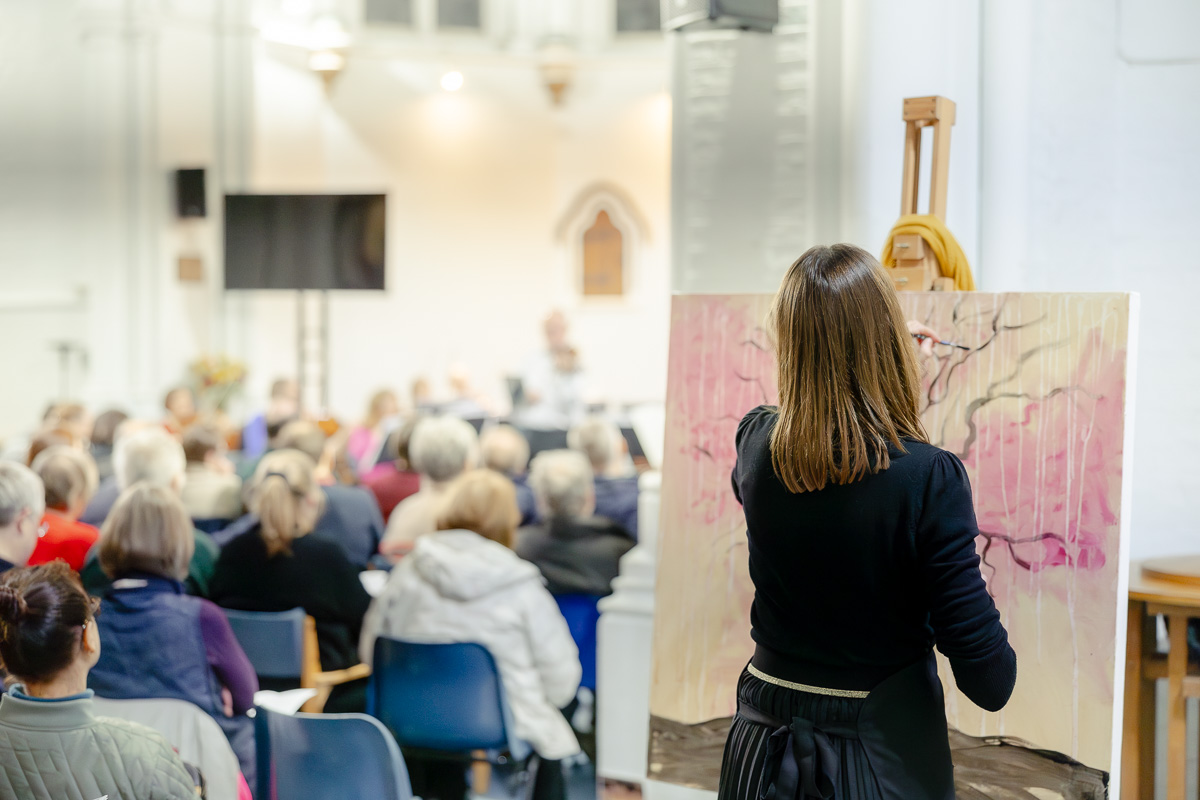 Laura Pearson-Clark Live Paints Steve Bingham's Four Seasons at St Luke's Cambridge