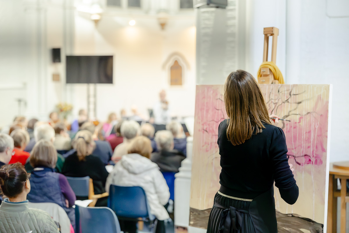 Laura Pearson-Clark Live Paints Steve Bingham's Four Seasons at St Luke's Cambridge