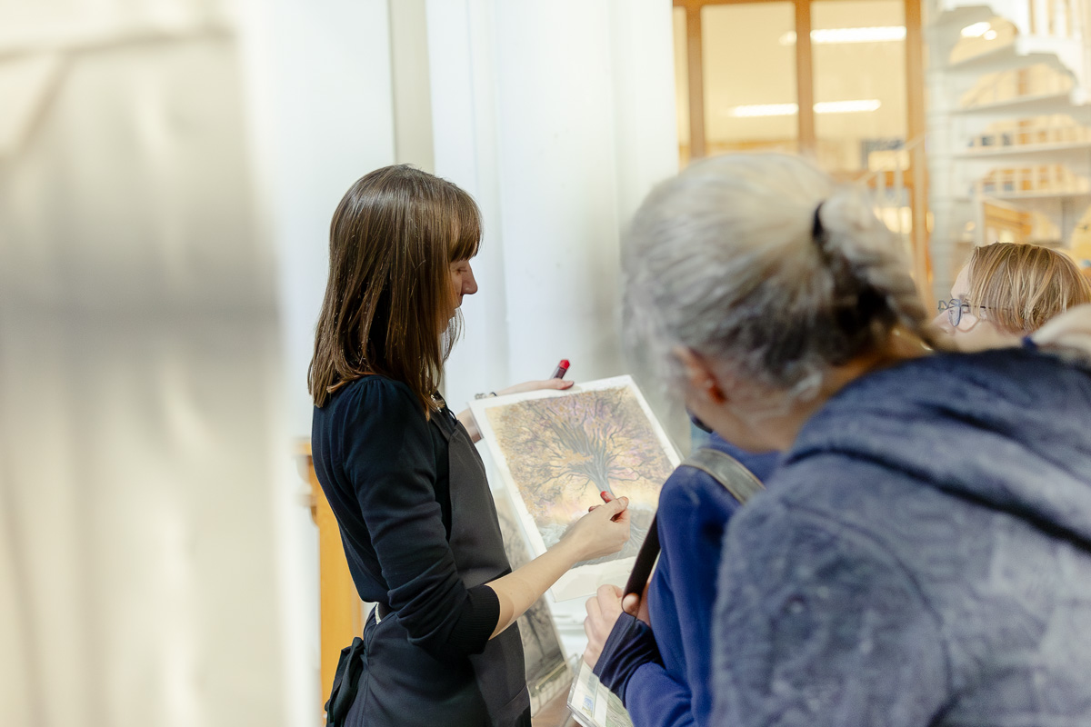 Laura Pearson-Clark Live Paints Steve Bingham's Four Seasons at St Luke's Cambridge