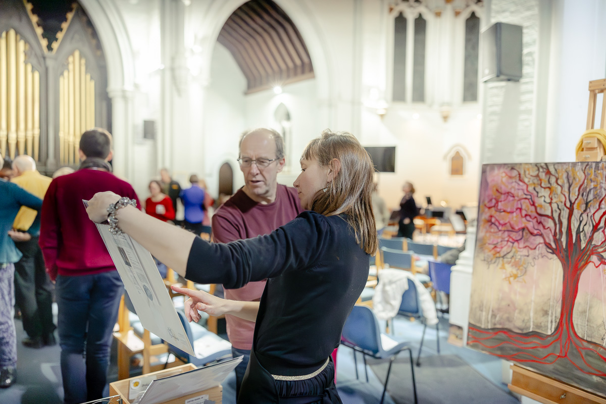 Laura Pearson-Clark Live Paints Steve Bingham's Four Seasons at St Luke's Cambridge