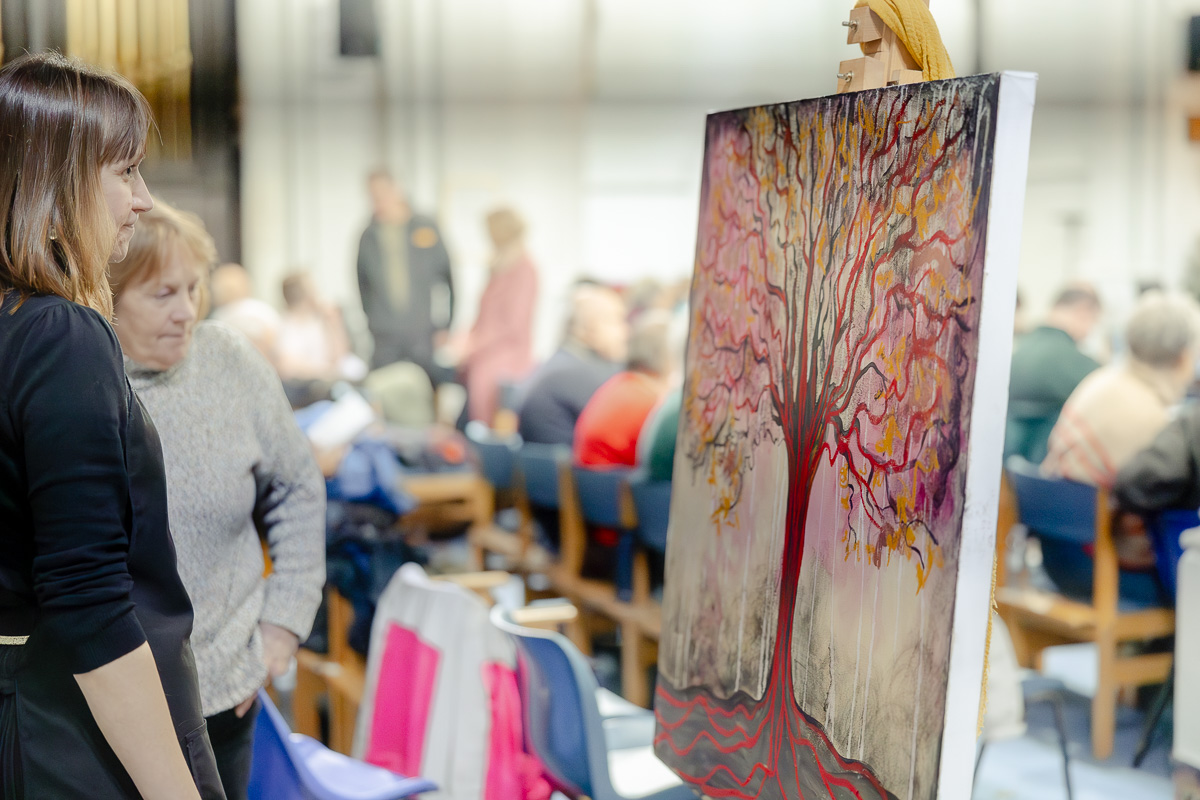 Laura Pearson-Clark Live Paints Steve Bingham's Four Seasons at St Luke's Cambridge