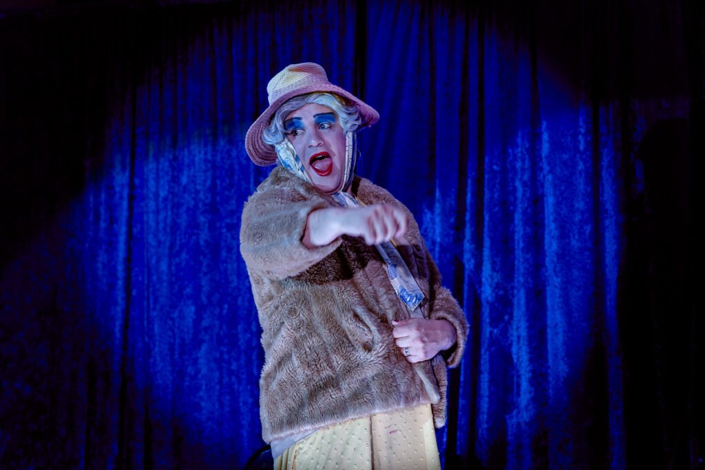 Casa Las Bellas: A Bold Night of Burlesque in Cambridgeshire Casa Las Bellas: A Bold Night of Burlesque in Cambridgeshire