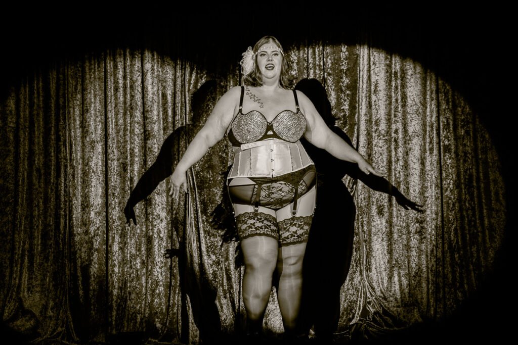 Casa Las Bellas: A Bold Night of Burlesque in Cambridgeshire Casa Las Bellas: A Bold Night of Burlesque in Cambridgeshire