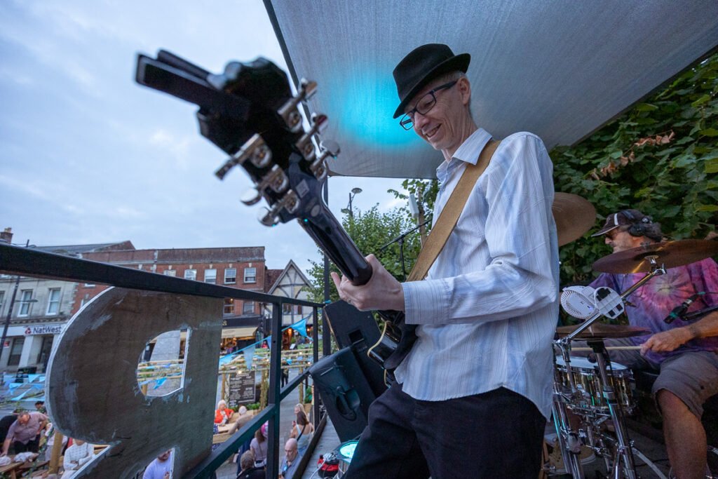 Capturing the Energy of Columbia Events’ Pop-Up Bar in Salisbury Market Square Capturing the Energy of Columbia Events’ Pop-Up Bar in Salisbury Market Square