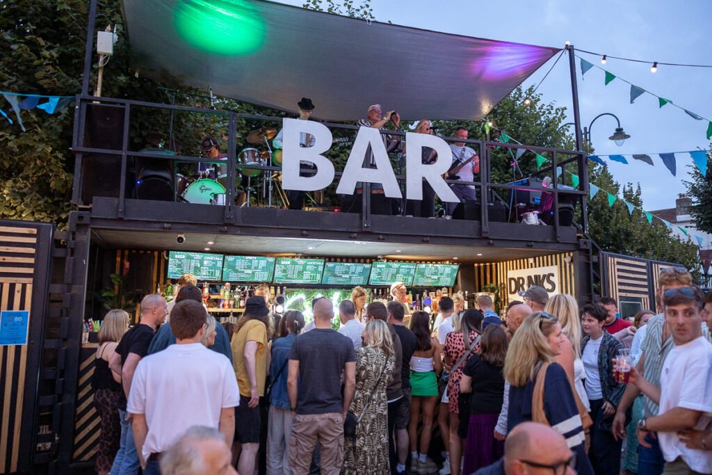 Capturing the Energy of Columbia Events’ Pop-Up Bar in Salisbury Market Square Capturing the Energy of Columbia Events’ Pop-Up Bar in Salisbury Market Square