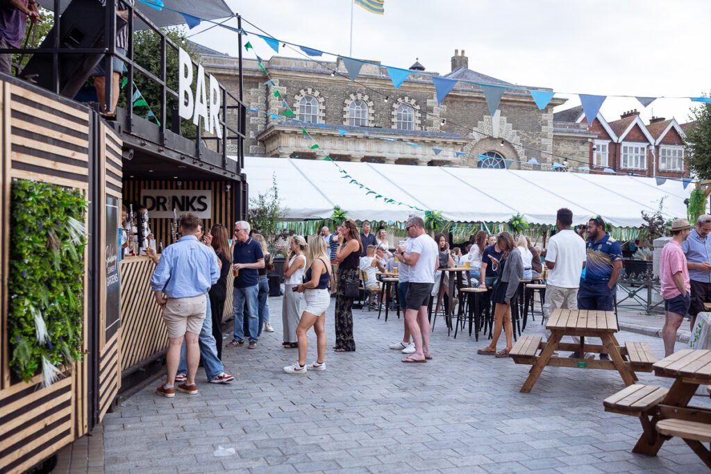Capturing the Energy of Columbia Events’ Pop-Up Bar in Salisbury Market Square Capturing the Energy of Columbia Events’ Pop-Up Bar in Salisbury Market Square