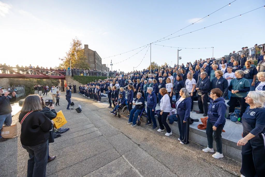 The Collaboration Choir’s Children in Need Flash Mob at King’s Cross