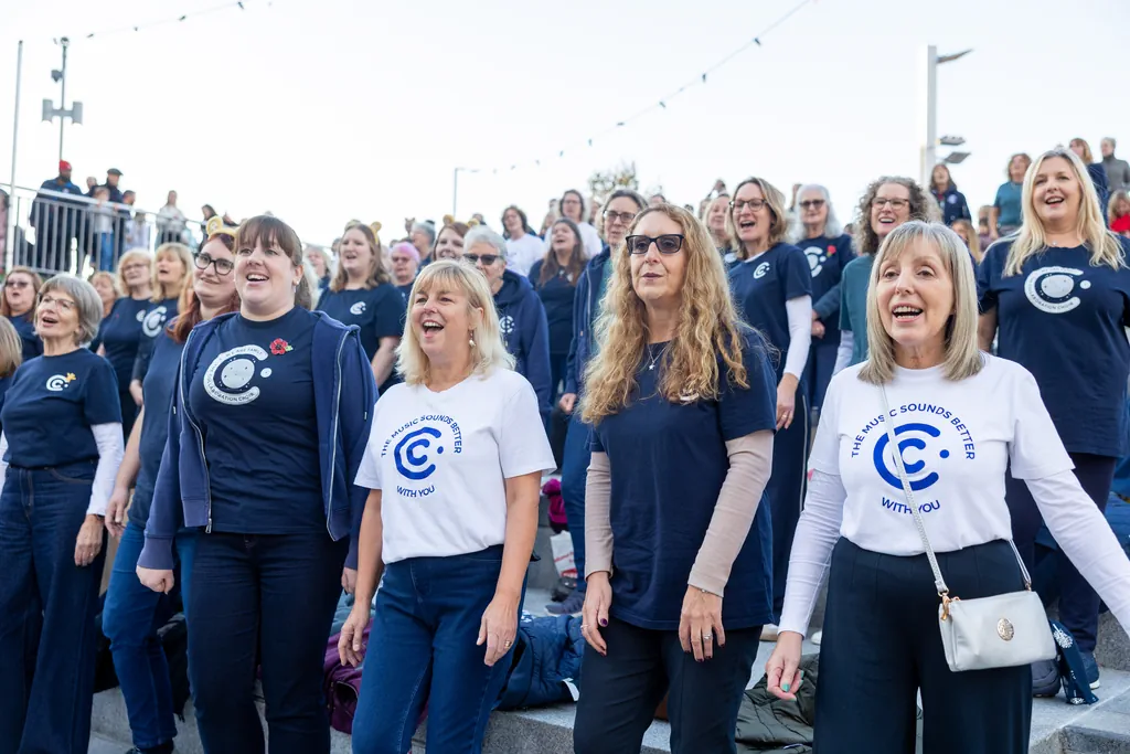 The Collaboration Choir’s Children in Need Flash Mob at King’s Cross