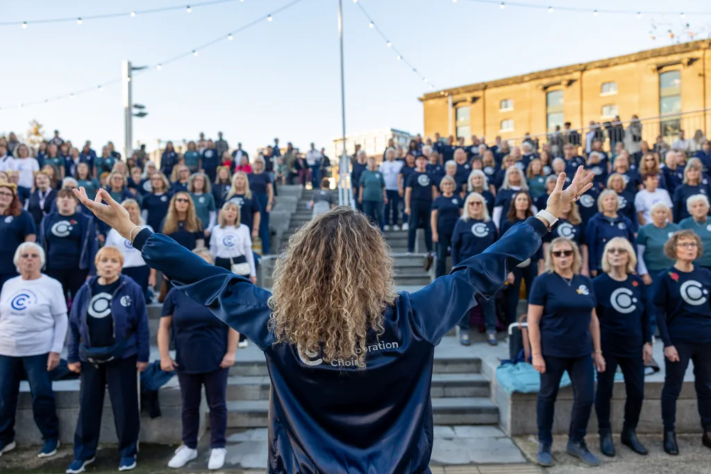 The Collaboration Choir’s Children in Need Flash Mob at King’s Cross