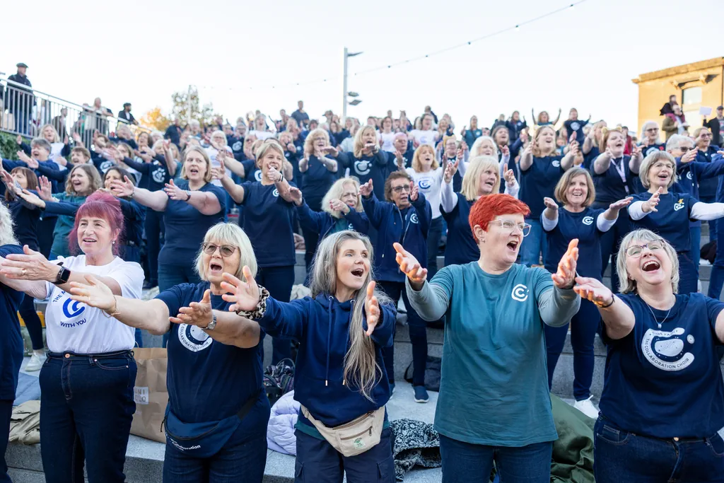 The Collaboration Choir’s Children in Need Flash Mob at King’s Cross