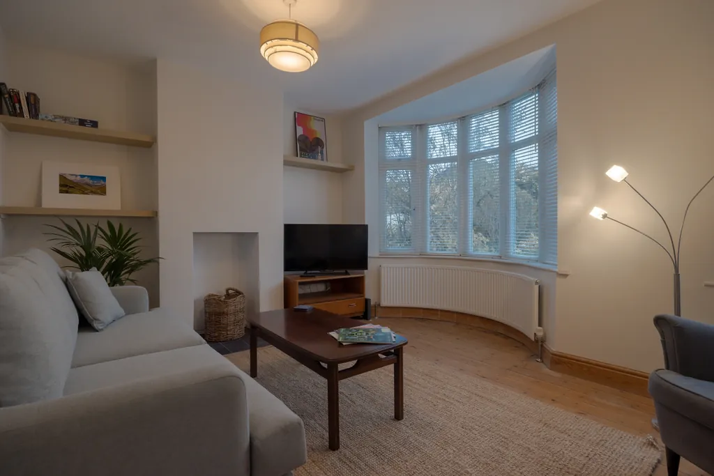 Cambridge Airbnb Photography - Modern Two-Bed Home with Garden Cambridge Airbnb Photography - Modern Two-Bed Home with Garden