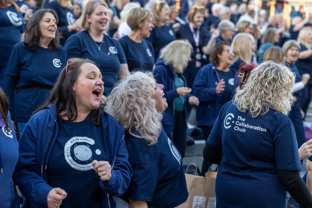 The Collaboration Choir’s Children in Need Flash Mob at King’s Cross