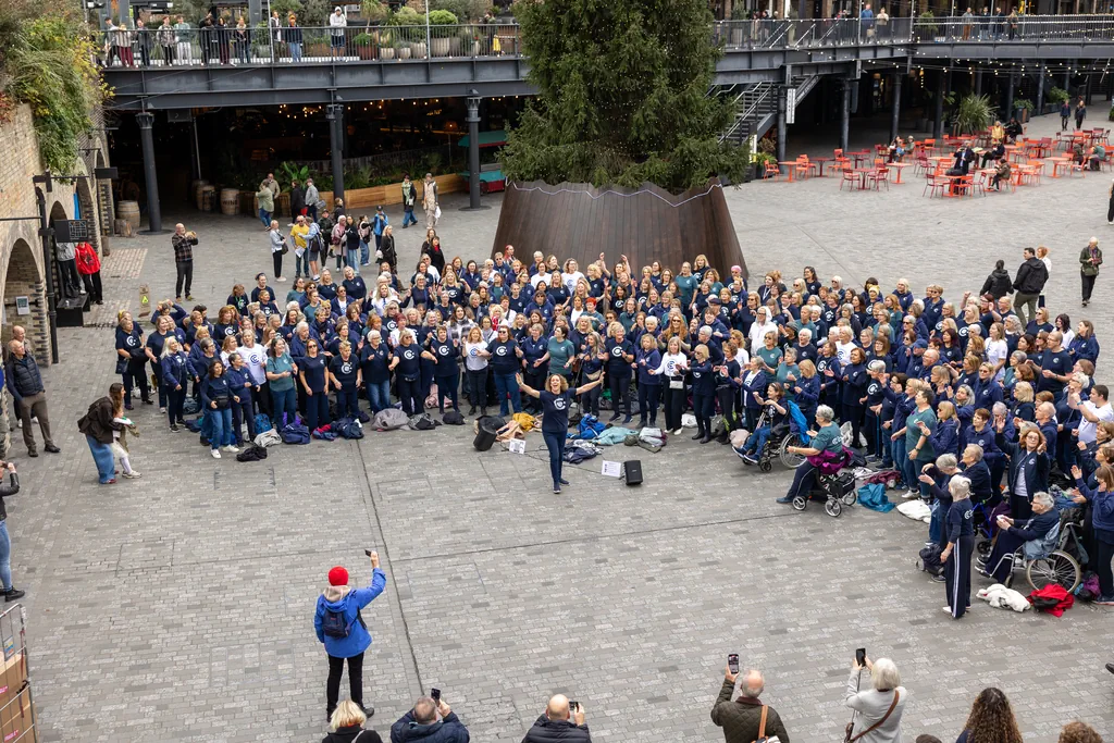 The Collaboration Choir’s Children in Need Flash Mob at King’s Cross