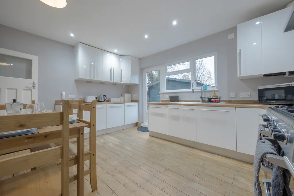 Cambridge Airbnb Photography - Modern Two-Bed Home with Garden Cambridge Airbnb Photography - Modern Two-Bed Home with Garden