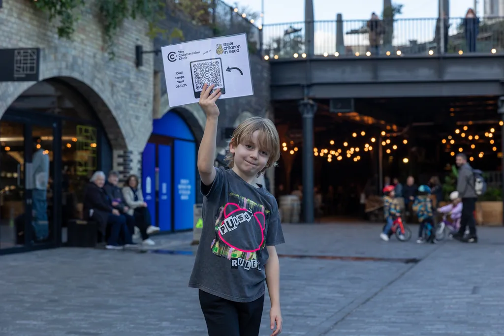 The Collaboration Choir’s Children in Need Flash Mob at King’s Cross