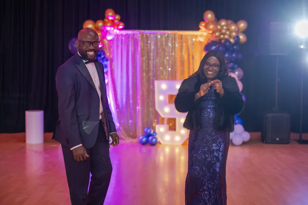 Cambridge 50th Birthday Party Photography | Natural Event Coverage