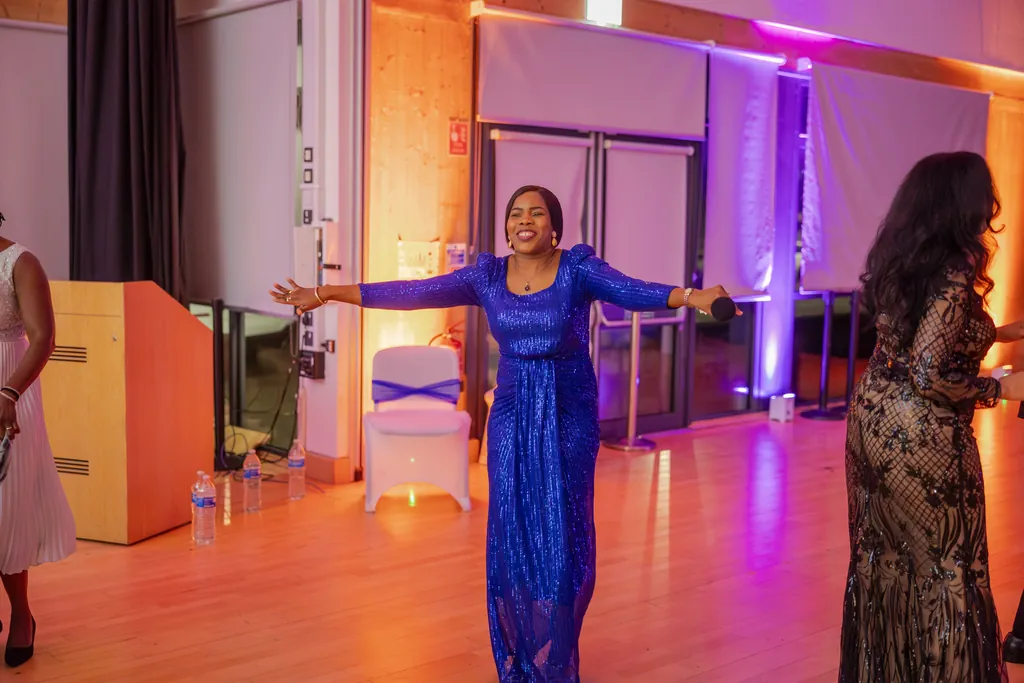 Cambridge 50th Birthday Party Photography | Natural Event Coverage