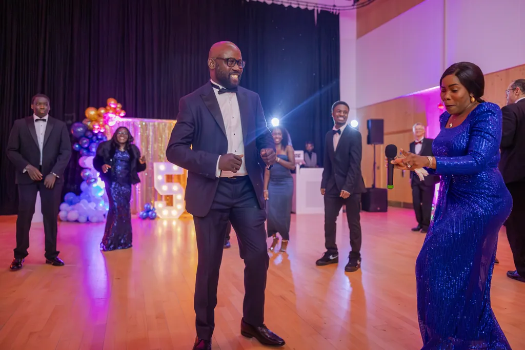 Cambridge 50th Birthday Party Photography | Natural Event Coverage