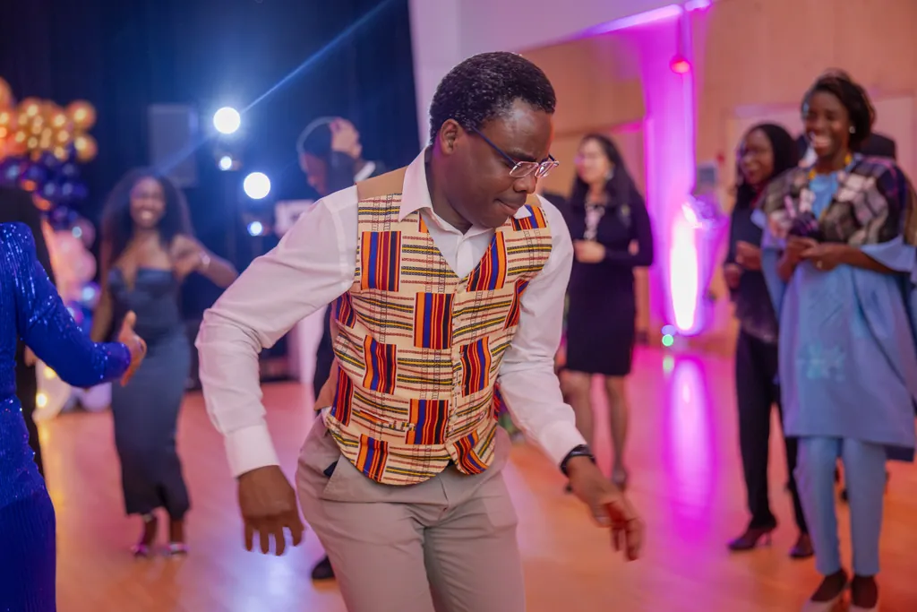 Cambridge 50th Birthday Party Photography | Natural Event Coverage