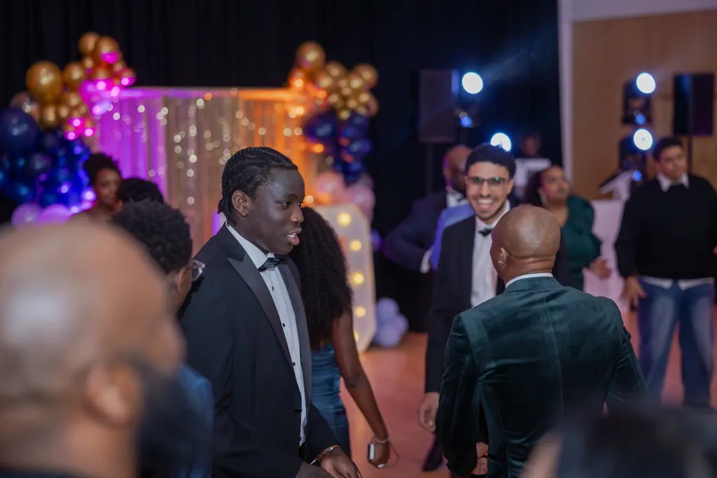 Cambridge 50th Birthday Party Photography | Natural Event Coverage