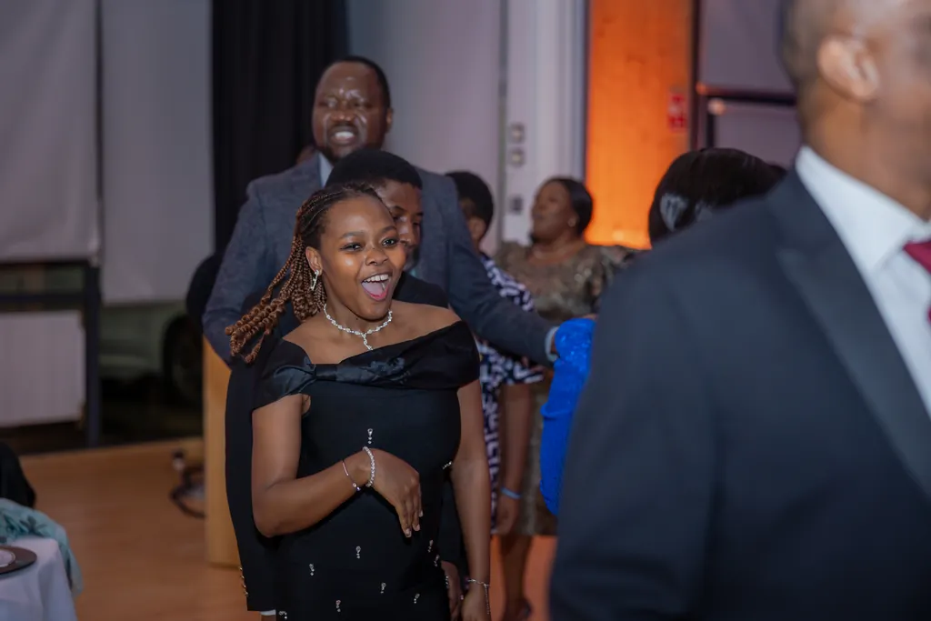 Cambridge 50th Birthday Party Photography | Natural Event Coverage