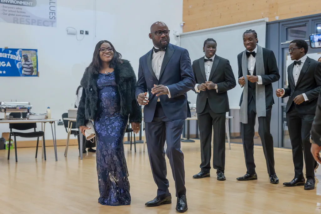 Cambridge 50th Birthday Party Photography | Natural Event Coverage