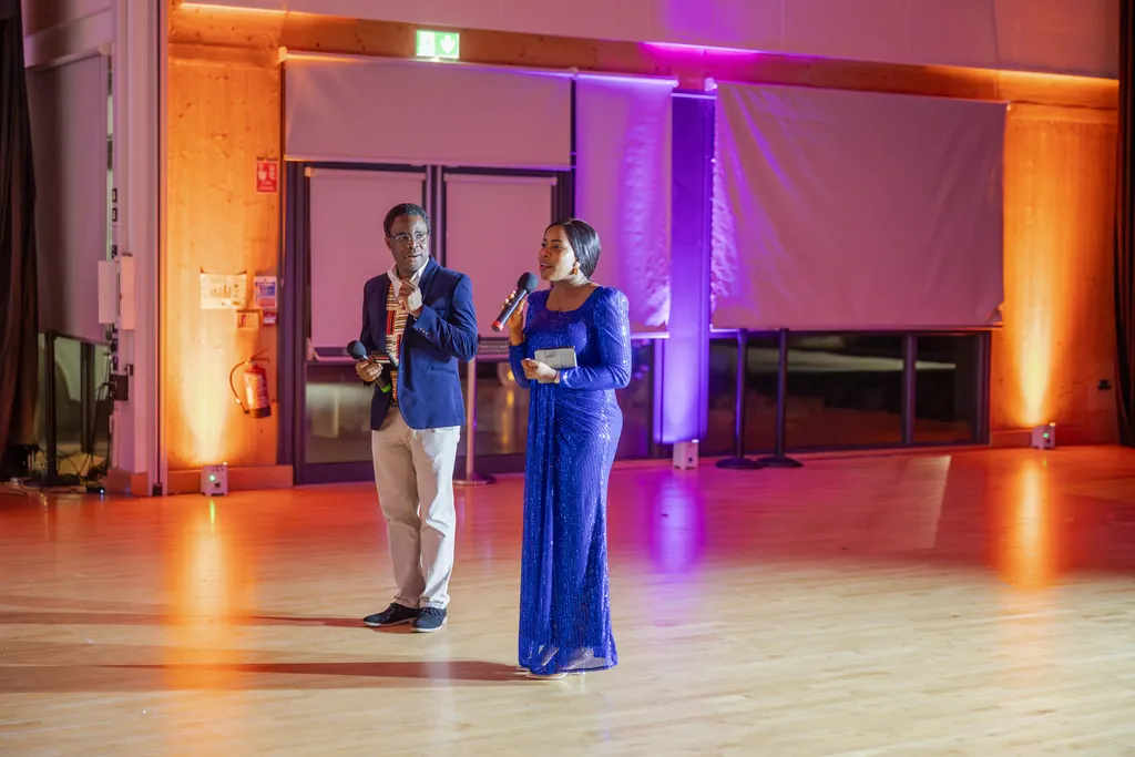 Cambridge 50th Birthday Party Photography | Natural Event Coverage