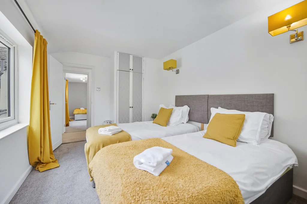 Cambridge Airbnb Photography That Drives Bookings